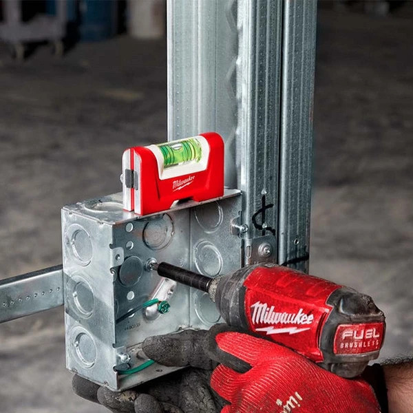 تراز جیبی مگنت دار میلواکی مدل 4932472122